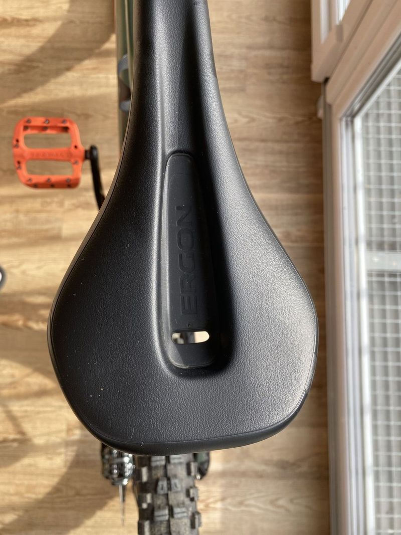 SCOTT Genius XL carbon + náhradné diely