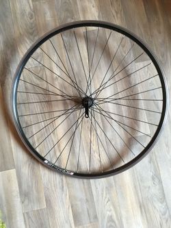 2ks 28" zapletená kola (VYCENTROVANÁ) 622x19 ráfek 36d