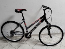 Starší renovované jízdní kolo horské - MTB dámské 26" Kellys