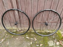 Zapletená kola DT Swiss P1800 Spline