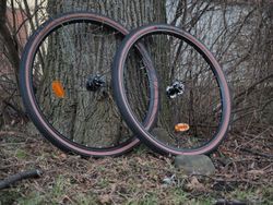 Triban Gravel 700x23c Zamluveno 