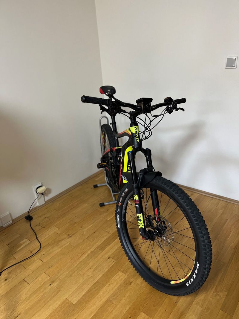 Prodám elektrokolo Giant Full-E 1