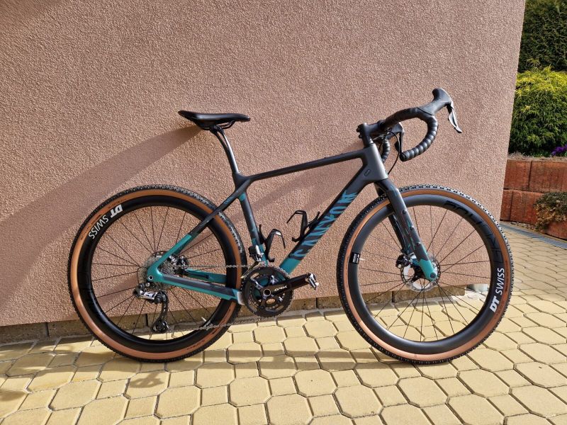 Prodám gravel Canyon Grizl CF SLX 8 Di2