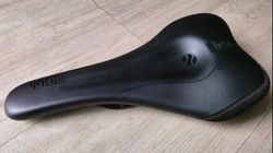 Sedlo SQlab 611 Ergowave active S-Tube - šíře: 150mm