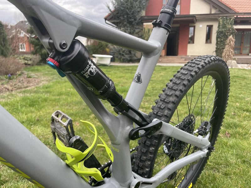 Stumpjumper Comp Alloy 27,5 - velikost L