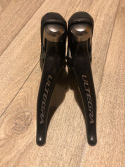Řadicí paky Shimano Ultegra ST-6800
