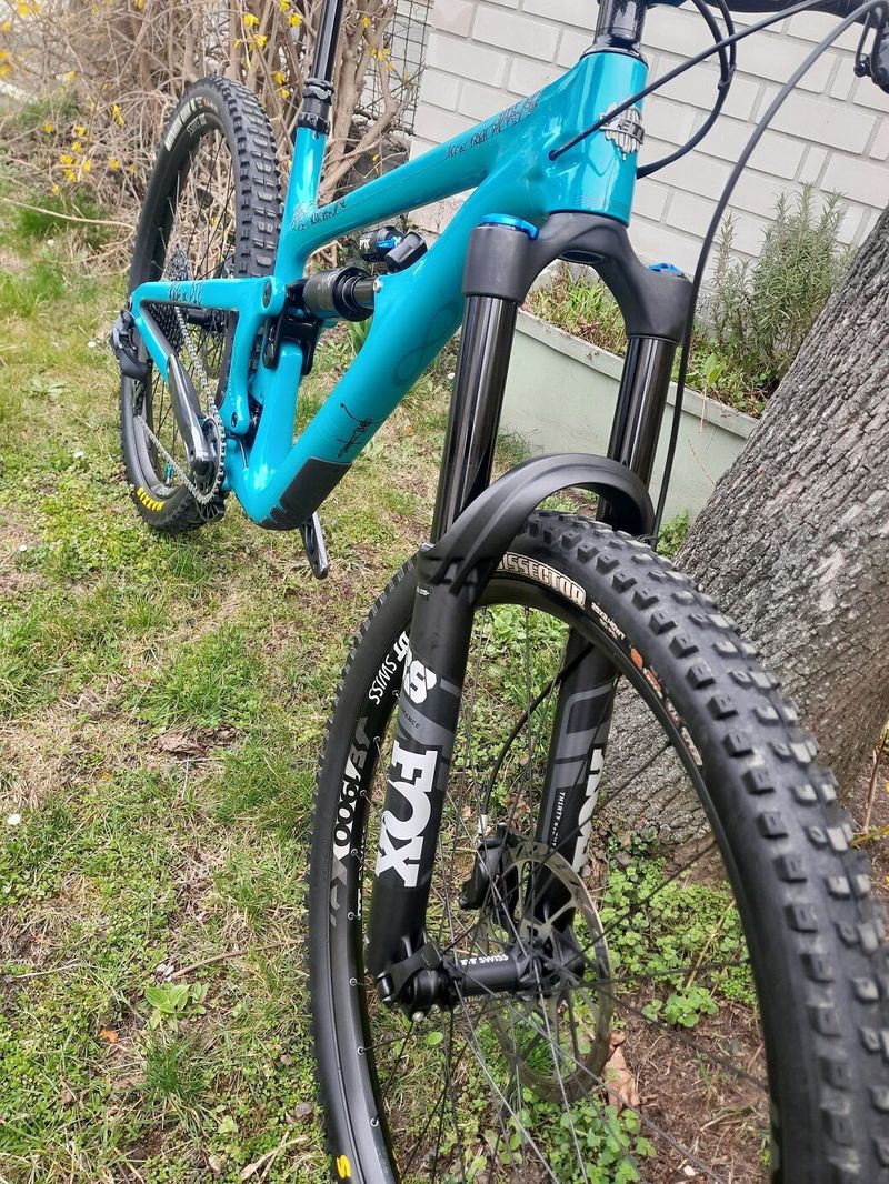 YETI SB150 C2. TOP ! 2022 vel. L / READY TO RIDE !