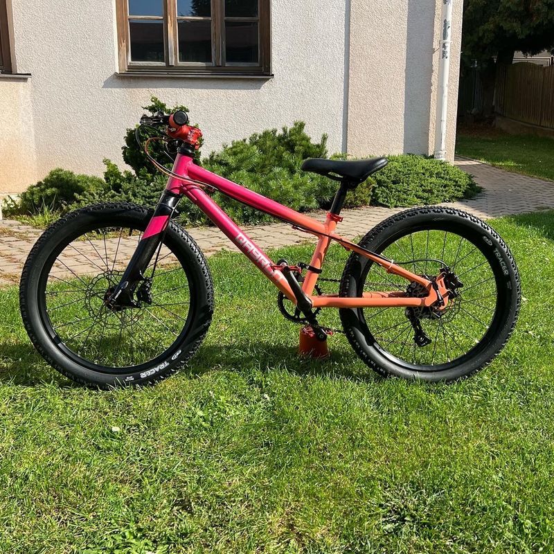 Dětské kolo 20" Qayron (rám Apache)