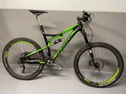 HAIBIKE HEET 7.20 ve velikosti L, kola 27,5“, karbonový rám