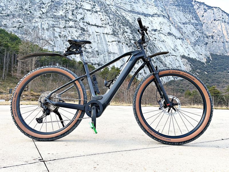 2022 CUBE REACTION HYBRID SLT 750Wh 21" XL 1699km