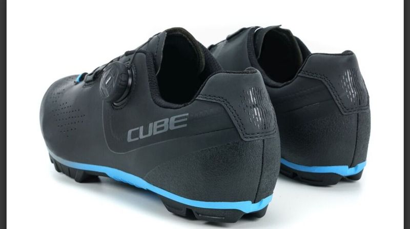 tretry CUBE MTB PEAK PRO black´n´blue jednou použité cena při koupi 3900kč