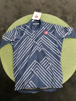 Dres Castelli velikost M