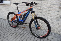 CUBE Stereo Hybrid 160 Action Team