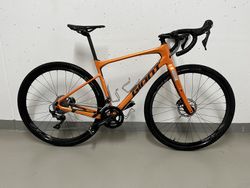 Giant Revolt Advanced 2 2019, vel. M, Ultegra RX