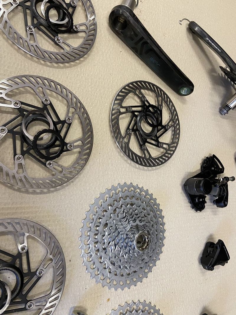 Prodám kompletní gravel sadu Campagnolo Ekar 1x13