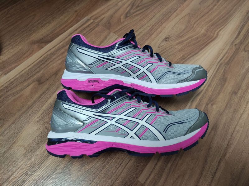 Nové dámské tenisky Asics GT 2000/ US 12 / EUR 44.5 / 28.5cm
