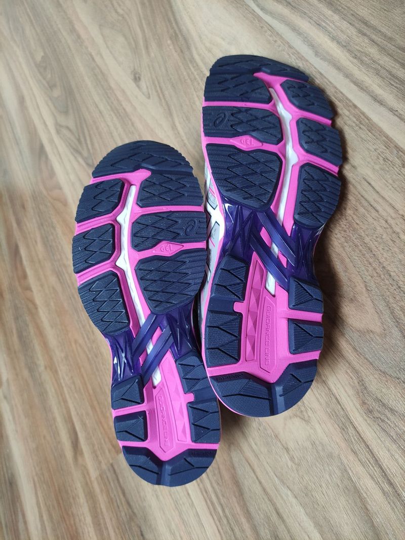 Nové dámské tenisky Asics GT 2000/ US 12 / EUR 44.5 / 28.5cm
