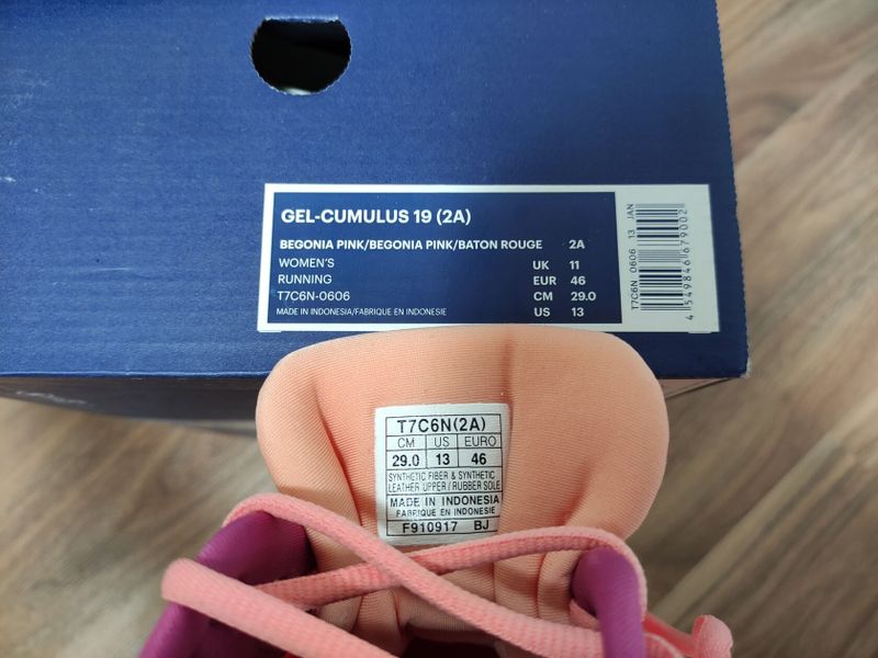 Dámské běžecké boty Asics Gel-Cumulus, v. 46/ 29cm