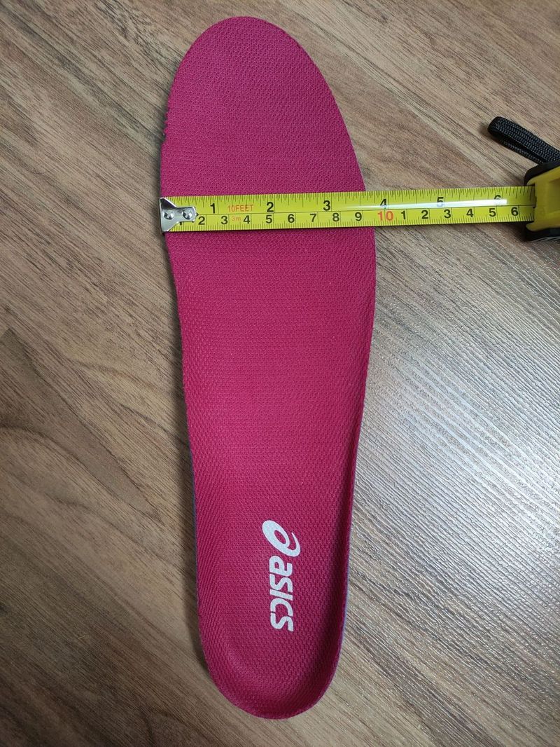 Dámské běžecké boty Asics Gel-Cumulus, v. 46/ 29cm
