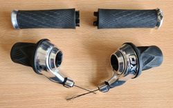 Gripshift Sram X0 2x10 + přehazka X9 Red