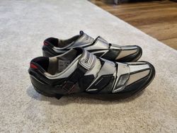 Silniční tretry Shimano 