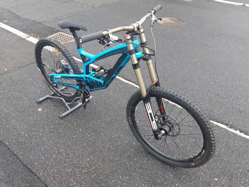 YT Tues CF Pro 2015, vel. M