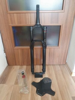 Rockshox Revelation 29" 160 mm / offset 51 mm + Debonair 150 mm