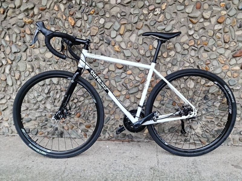 Gravel GENESIS CROIX DE FER 10 vel.S