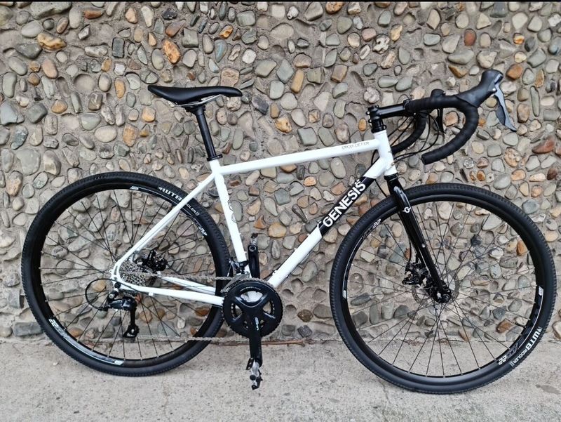 Gravel GENESIS CROIX DE FER 10 vel.S