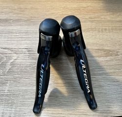 Shimano ST-6870 Di2, Ultegra, 2*11