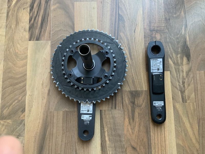 Oboustranny wattmeter Ultegra R8000; 172,5mm; prevodniky 34-50, nabijecka