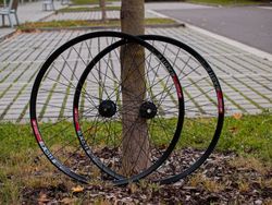 Prodám nová custom kola DT Swiss EX511/350 BOOST 28h