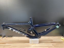 TREK SLASH 2023 (NOVÝ) L