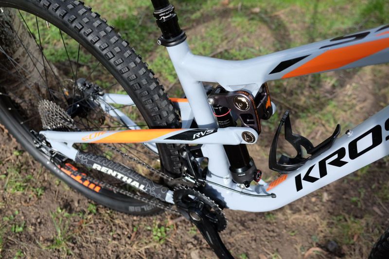 KROSS SOIL 1.0, 29“, BOOST, 130/130mm, vel.S-M, DEORE/SLX, TELESKOPKA.