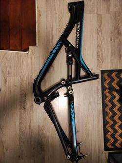 ALU rám Specialized Enduro FSR Comp 2014
