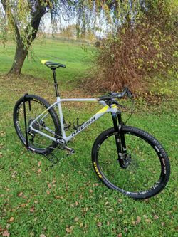 KROSS Level 15.0 ,20.5 palce