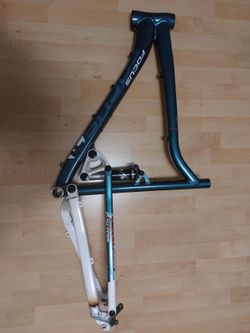 Rám Focus Thunder 27,5 vel. L, celoodpružený včetně tlumiče Rock Shox Monarch RT3