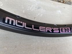 NOVÝ Ráfek Müller’s E30 29″ ASYMETR šířka 34,4/30mm vyrobeno v ITÁLII, nosnost 175kg