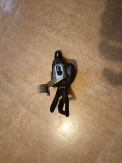 Řadící páčka Shimano 11s