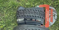 Maxxis Minion DHF 27,5x2,50" WT EXO TR MTB plášť kevlar