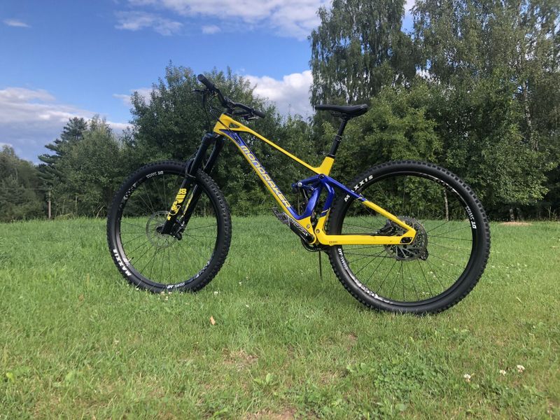 MONDRAKER SUPERFOXY CARBON R, YELLOW/BLUE, 2021