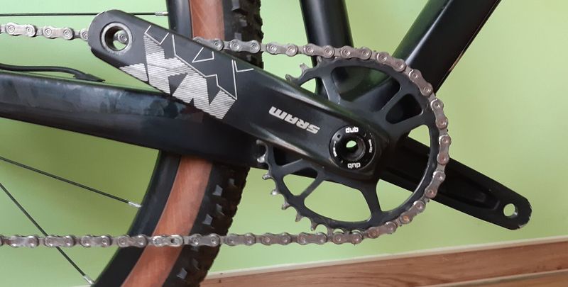 Amulet Big José 29” karbon