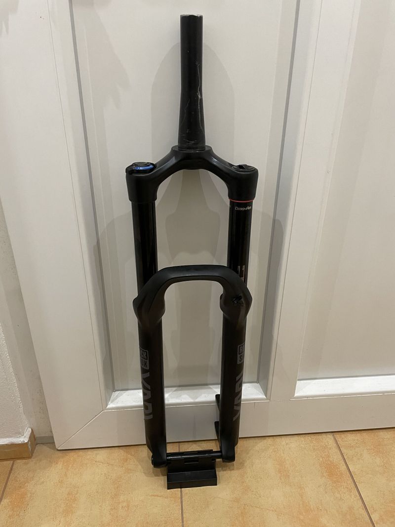 RockShox Yari RC 