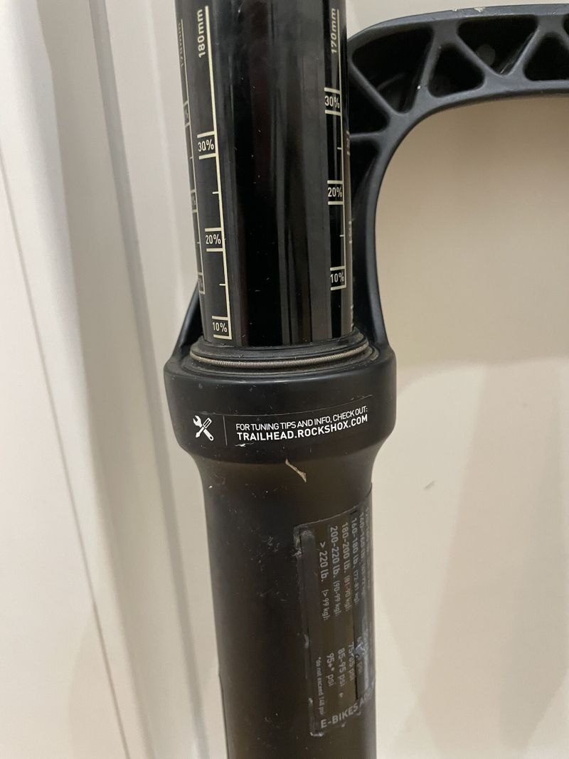 RockShox Yari RC 