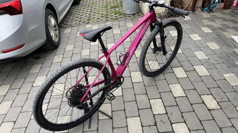 SUPERIOR XP 929 Karbon