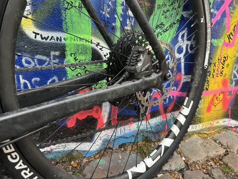 FESTKA + Lefty Ocho Carbon