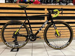 Cube CROSS RACE C:62 TEAM EDITION 