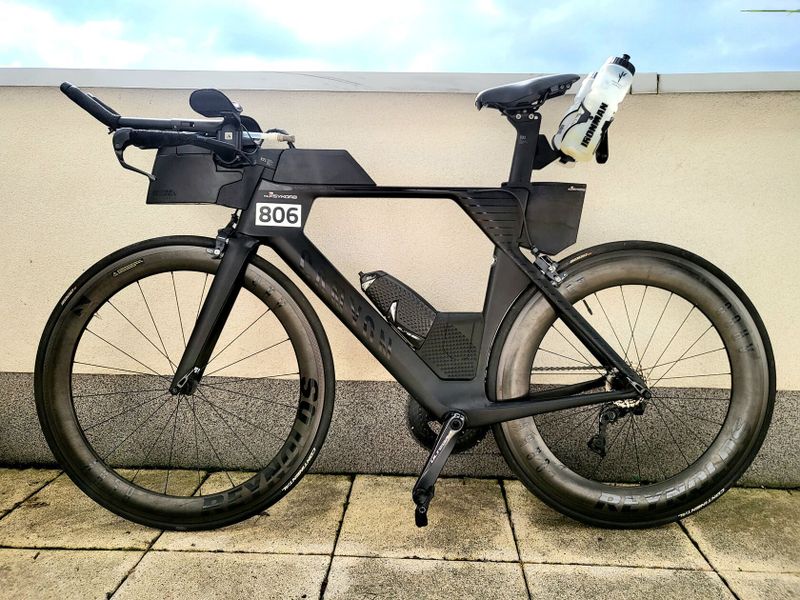 Karbonové silniční triatlonové/TT kolo Canyon Speedmax CF 8 s Shimano Ultegra Di2, wattmetrem...