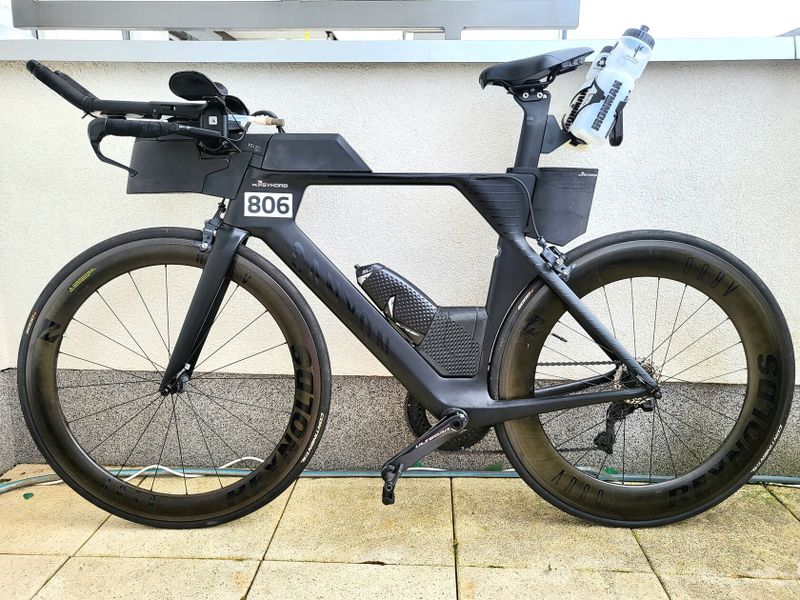 Karbonové silniční triatlonové/TT kolo Canyon Speedmax CF 8 s Shimano Ultegra Di2, wattmetrem...