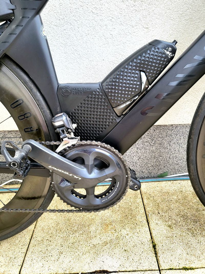 Karbonové silniční triatlonové/TT kolo Canyon Speedmax CF 8 s Shimano Ultegra Di2, wattmetrem...